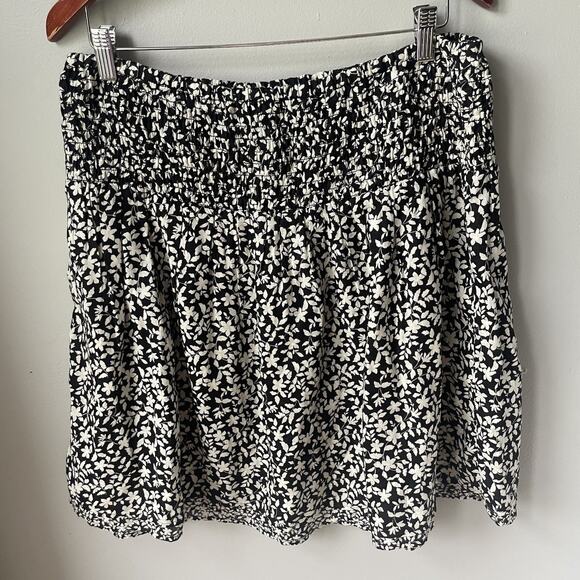 J. Jill Smocked Waist layered Skirt Womens A-Line Size Large Black Floral Cotton - Picture 1 of 8